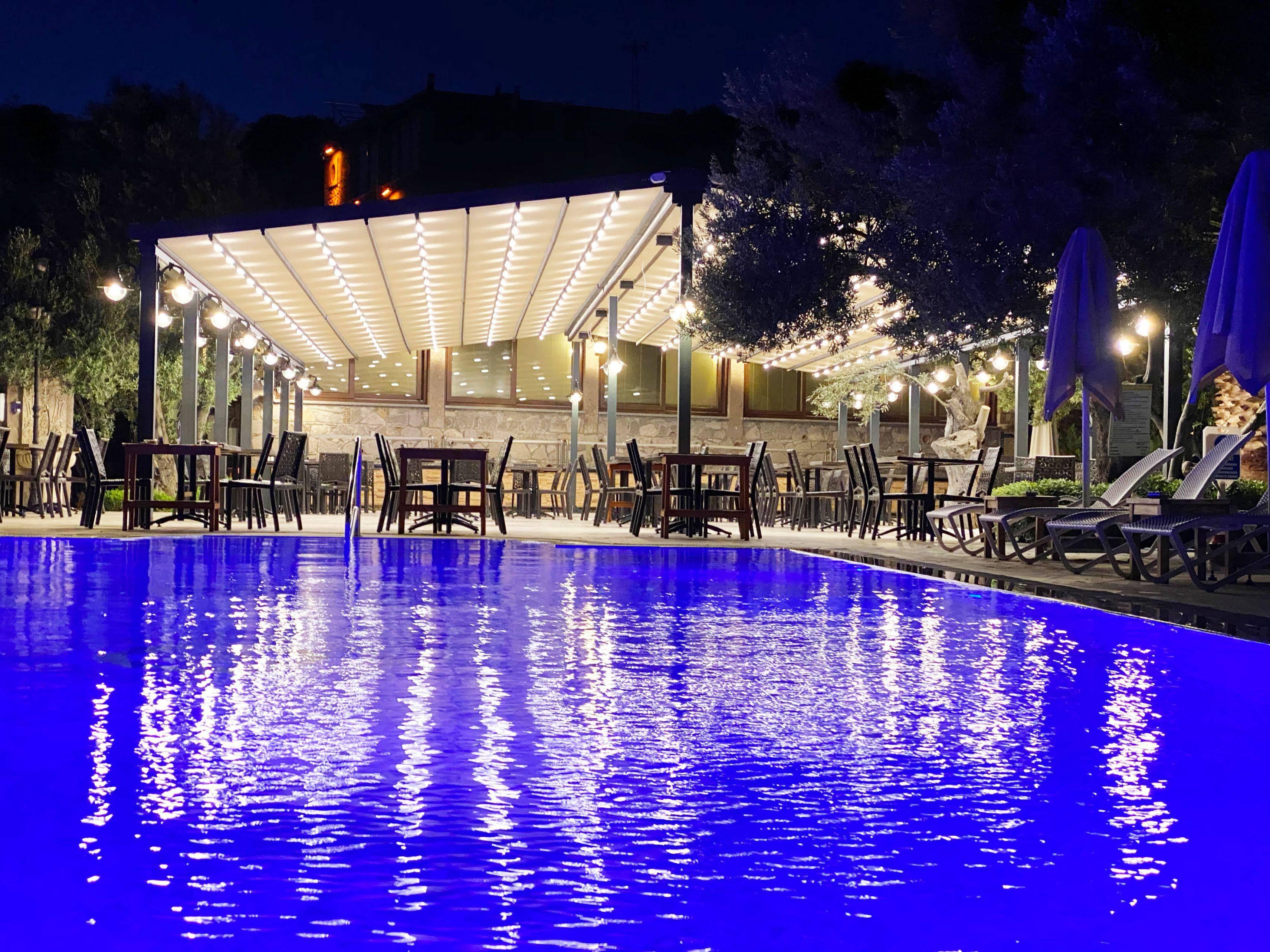 Assos Park Hotel ภายนอก รูปภาพ