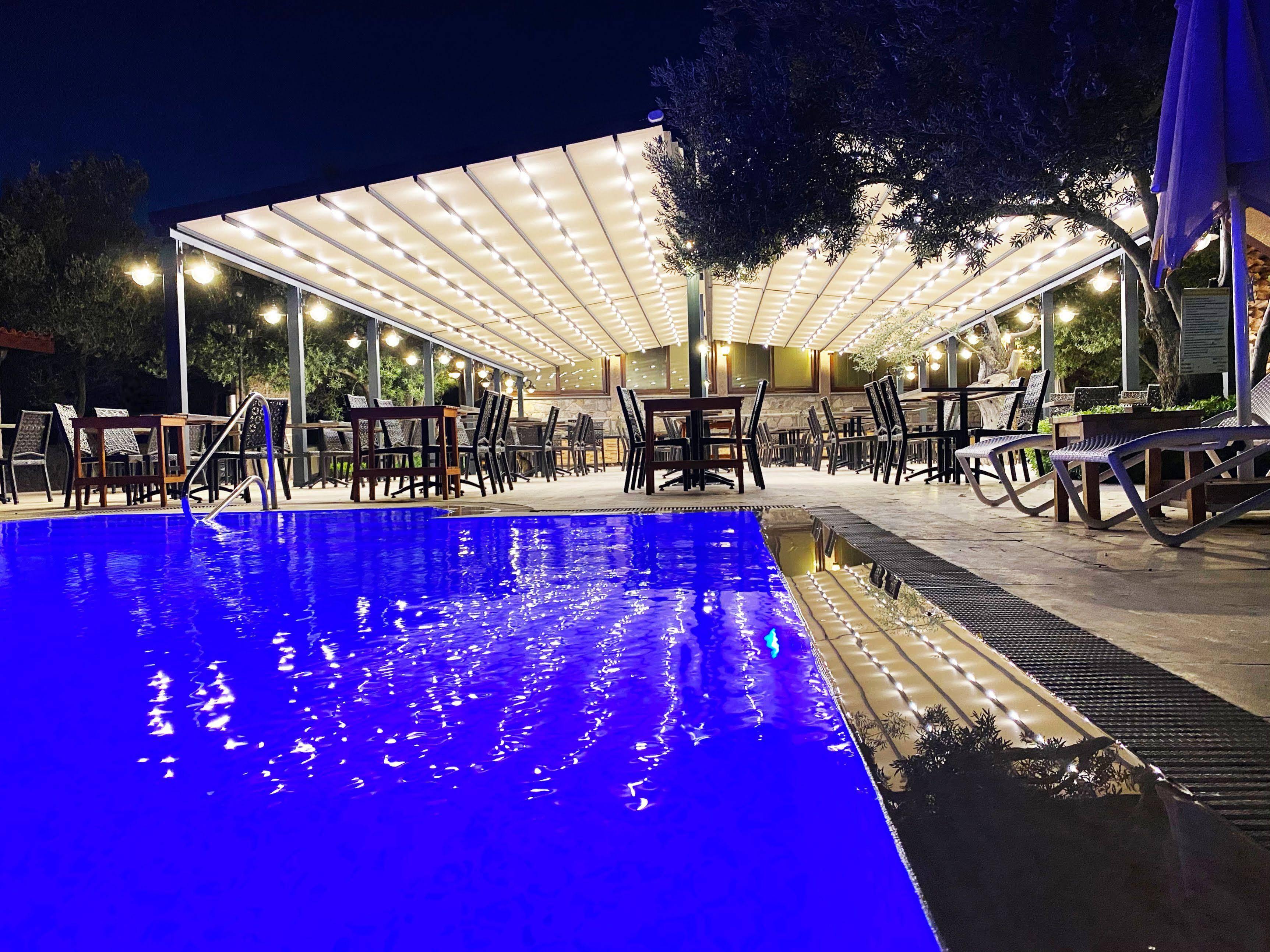 Assos Park Hotel ภายนอก รูปภาพ