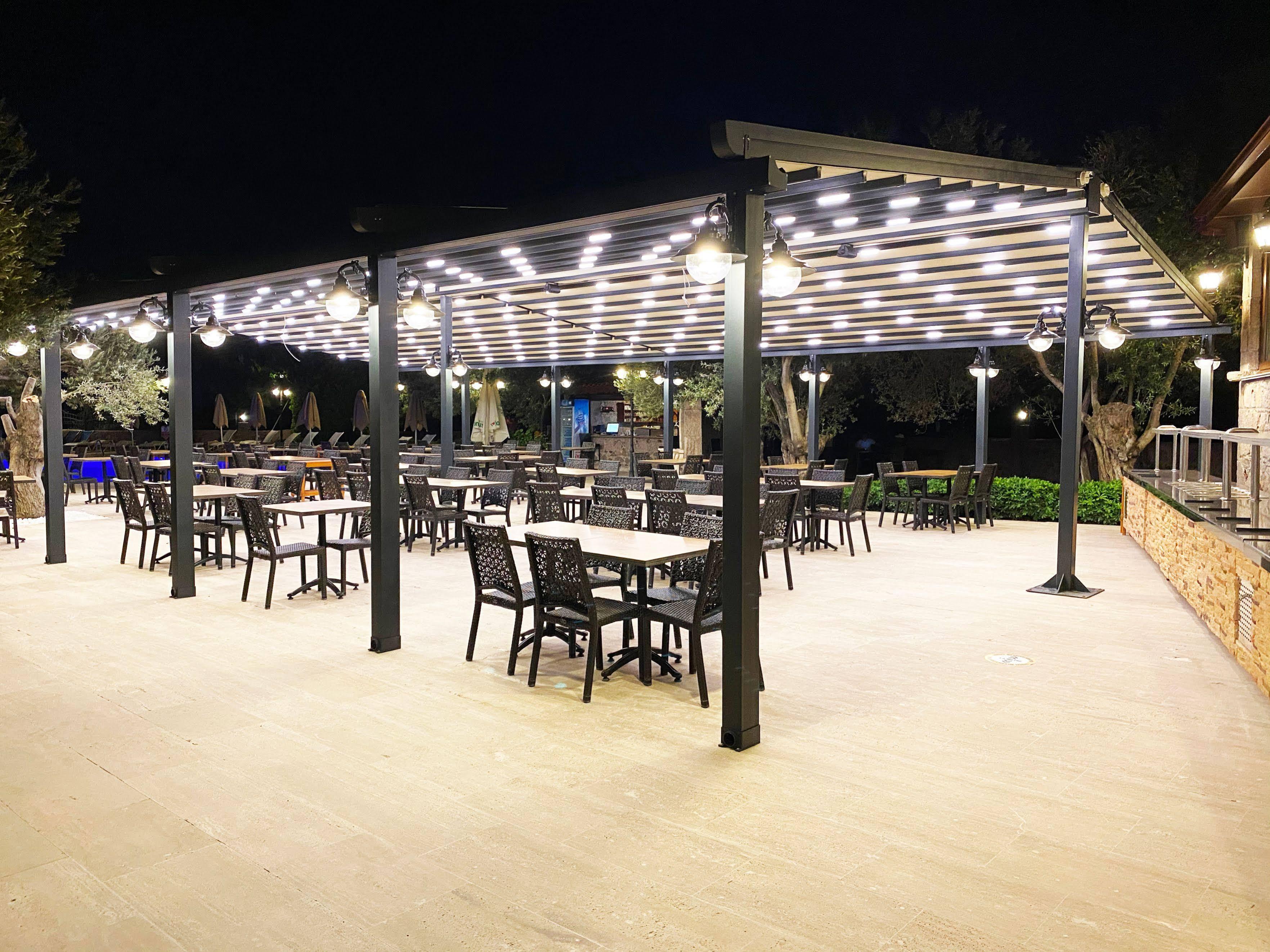 Assos Park Hotel ภายนอก รูปภาพ