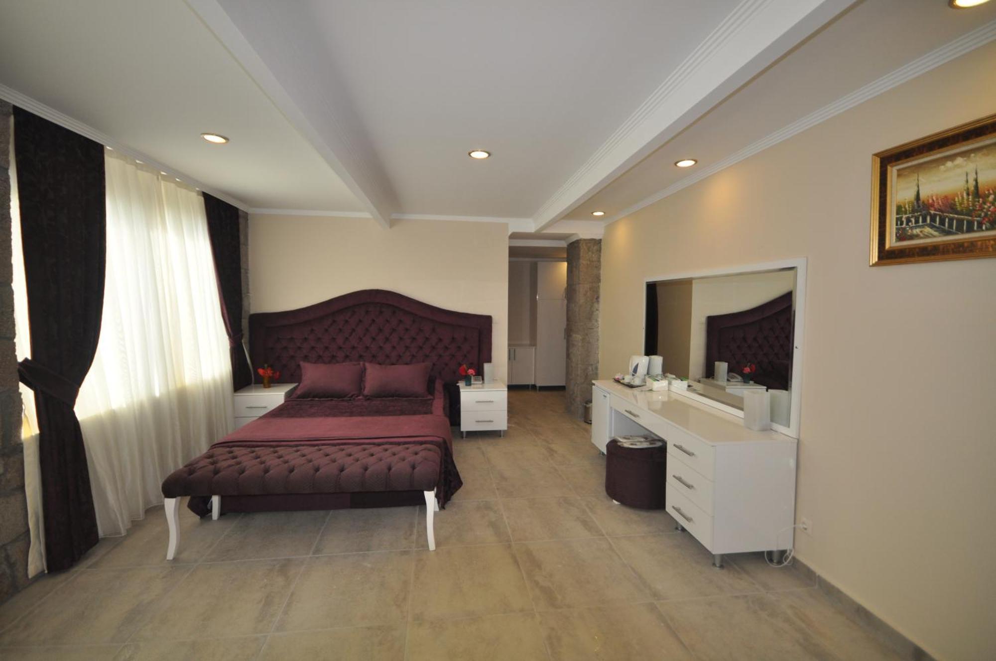 Assos Park Hotel ภายนอก รูปภาพ