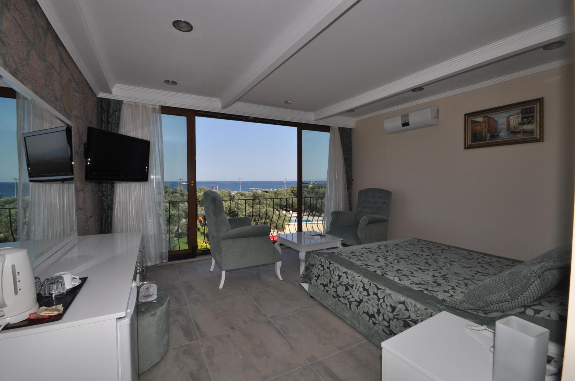 Assos Park Hotel ภายนอก รูปภาพ