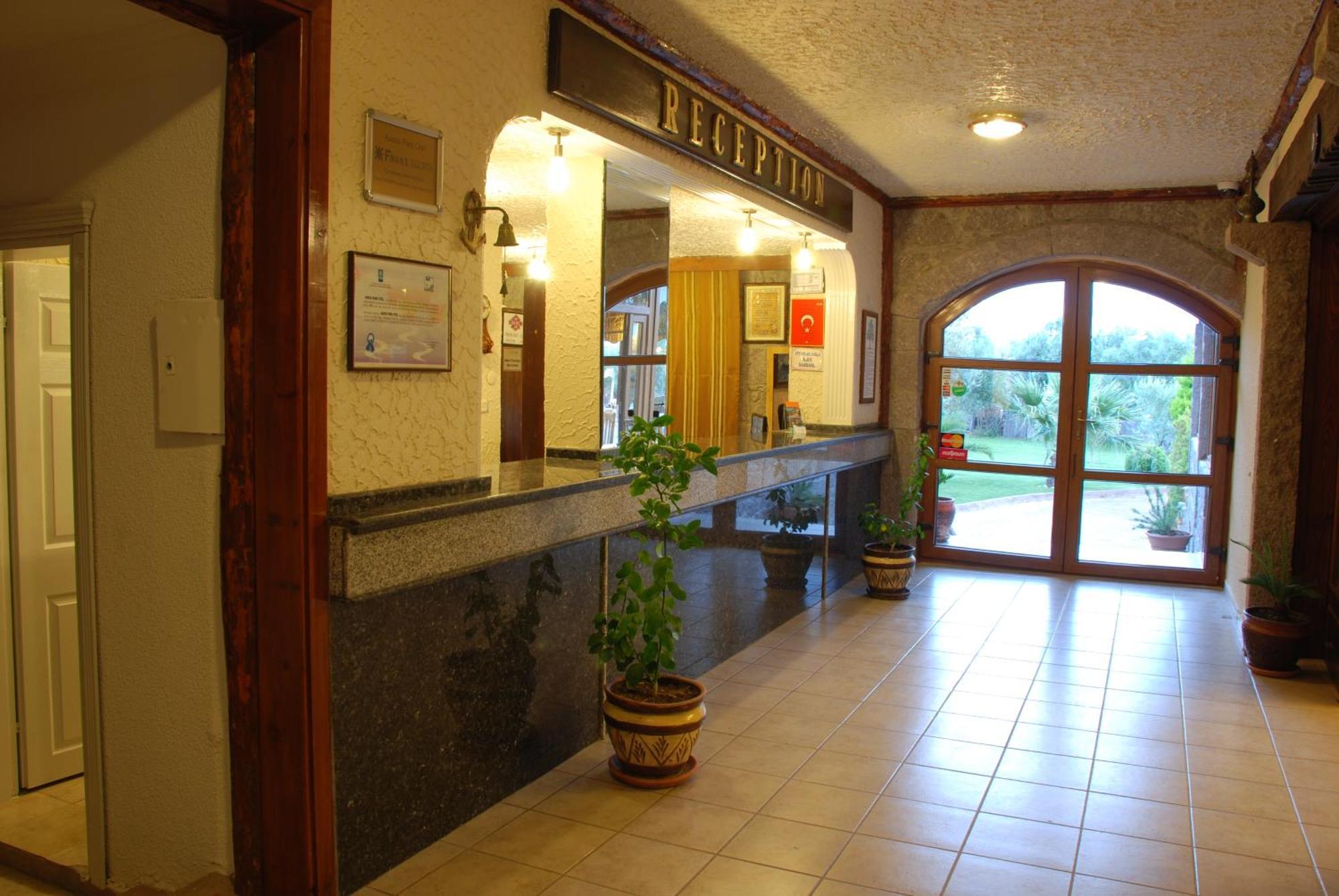 Assos Park Hotel ภายนอก รูปภาพ