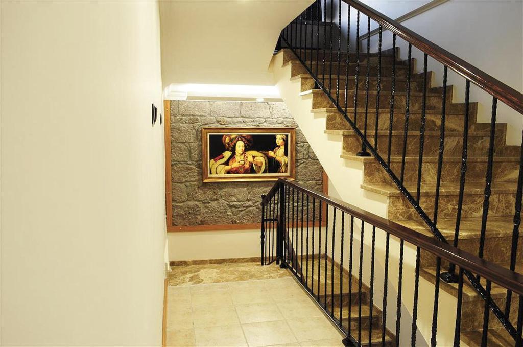 Assos Park Hotel ภายนอก รูปภาพ